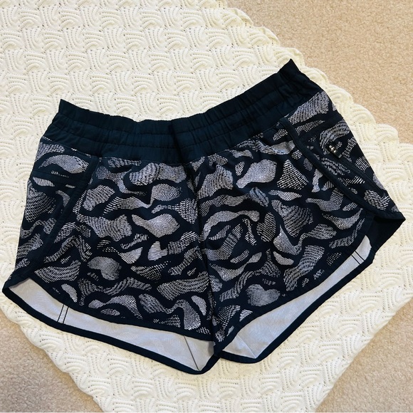 Lululemon Track That Shirts Size 6 - Picture 1 of 7
